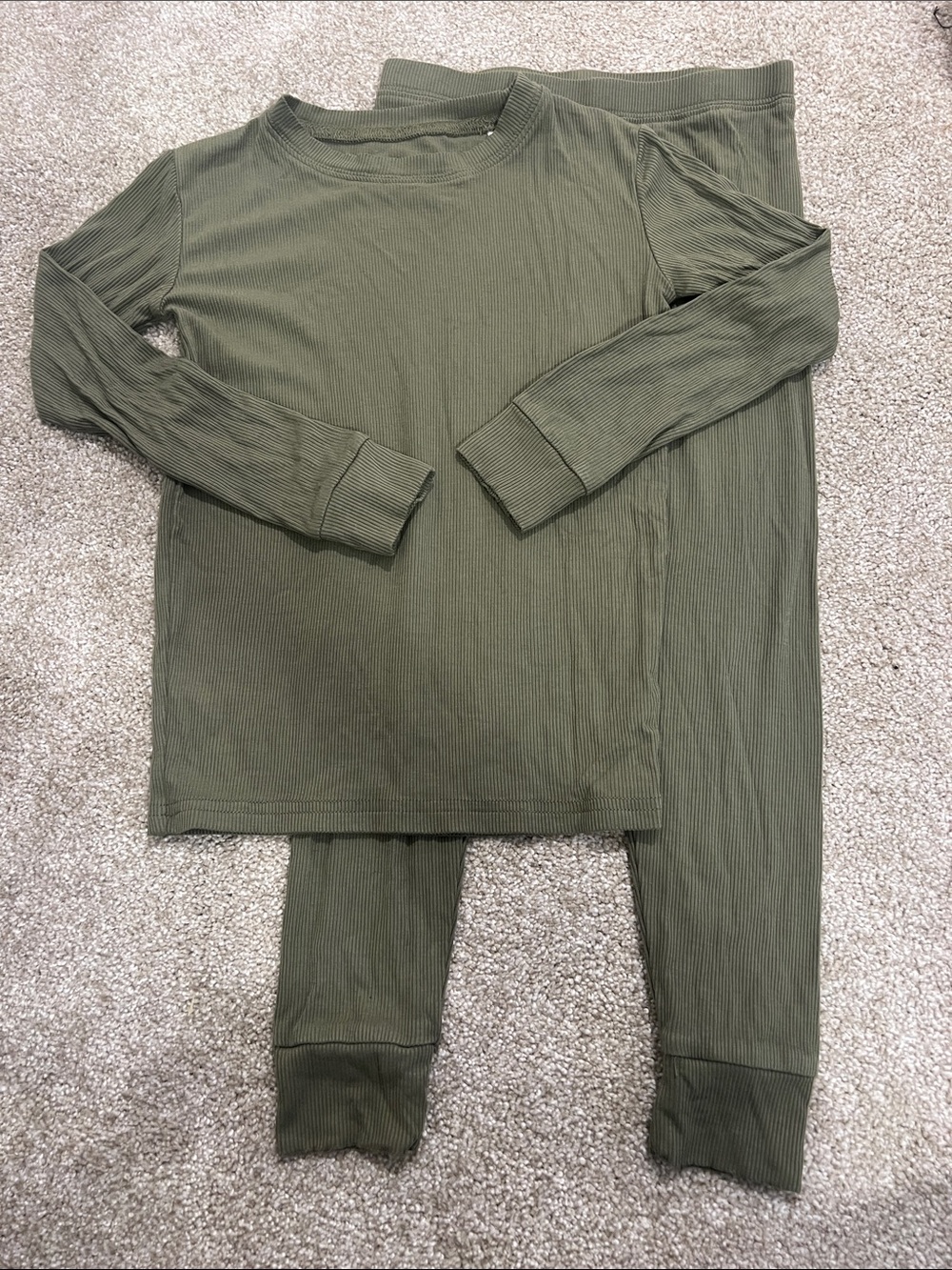 Kids Olive Green Ribbed Pajama Set
